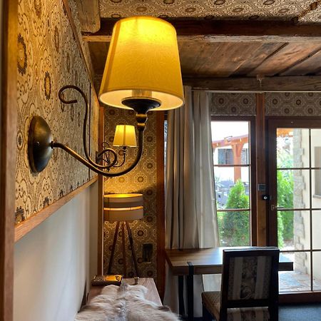 Hotel Veveri Veverska Bityska Экстерьер фото