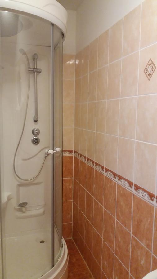 Hotel Veveri Veverska Bityska Экстерьер фото